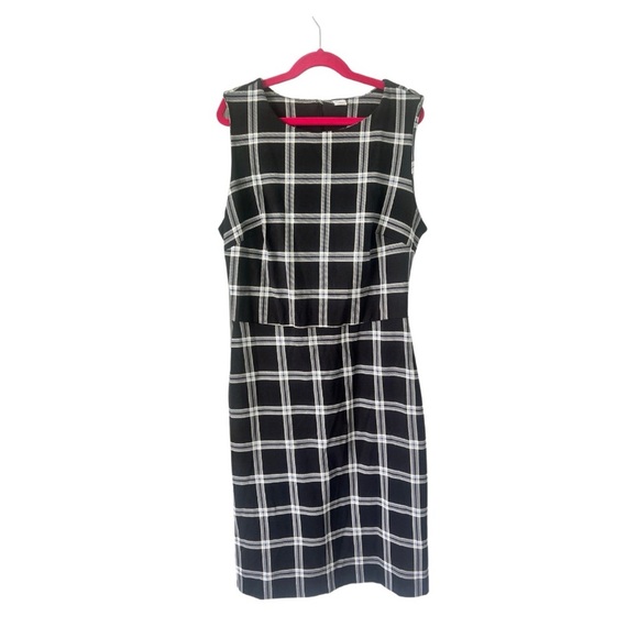NWT Old Navy Plaid Knit Sheath Dress - Picture 1 of 9
